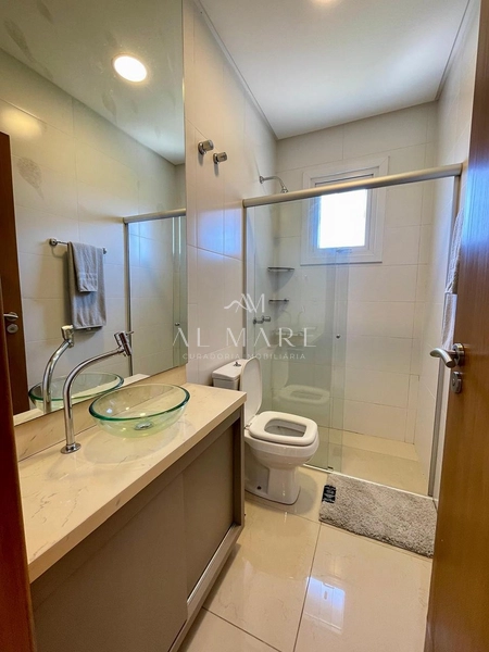 Casa com 4 suites em condominio : 7ª foto da galeria de imagens do imóvel