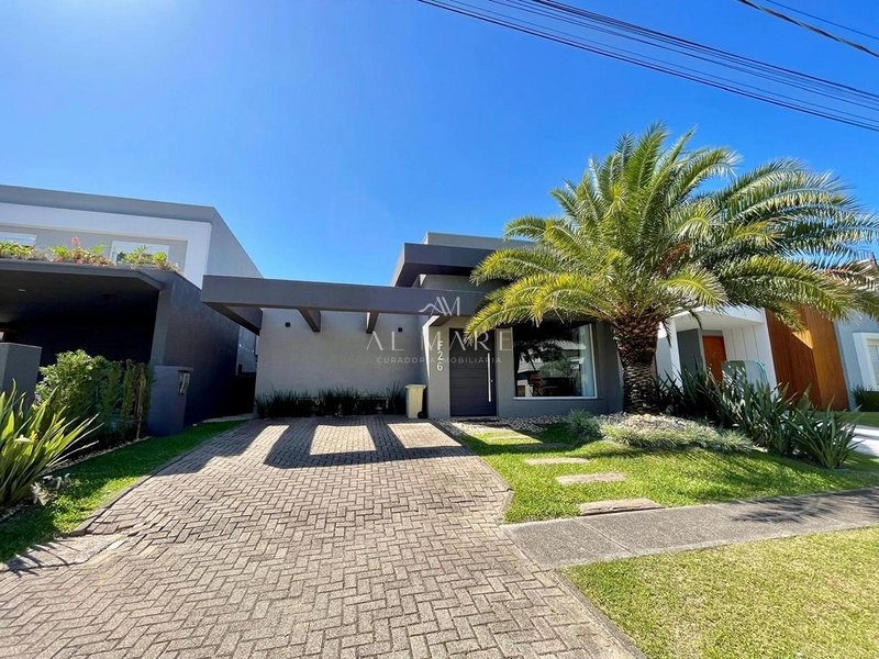 Casa com 4 suites em condominio : 5ª foto da galeria de imagens do imóvel