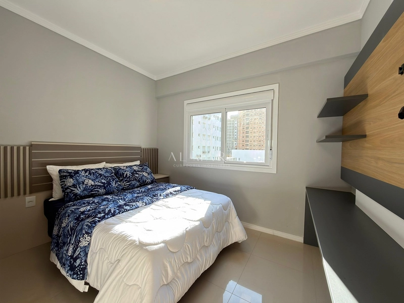 Apartamento a venda com sacada de frente: 8ª foto da galeria de imagens do imóvel