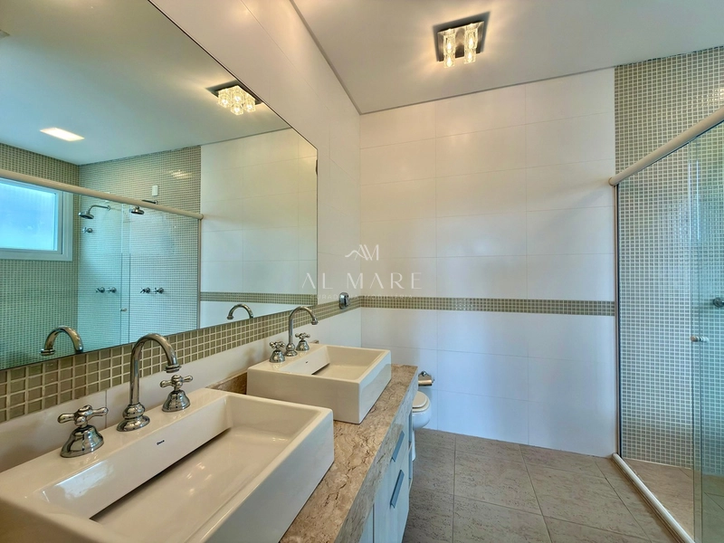 Casa beira lago: 46ª foto da galeria de imagens do imóvel