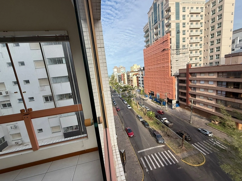Apartamento vista mar com três quartos e duas vagas de garagem: 12ª foto da galeria de imagens do imóvel