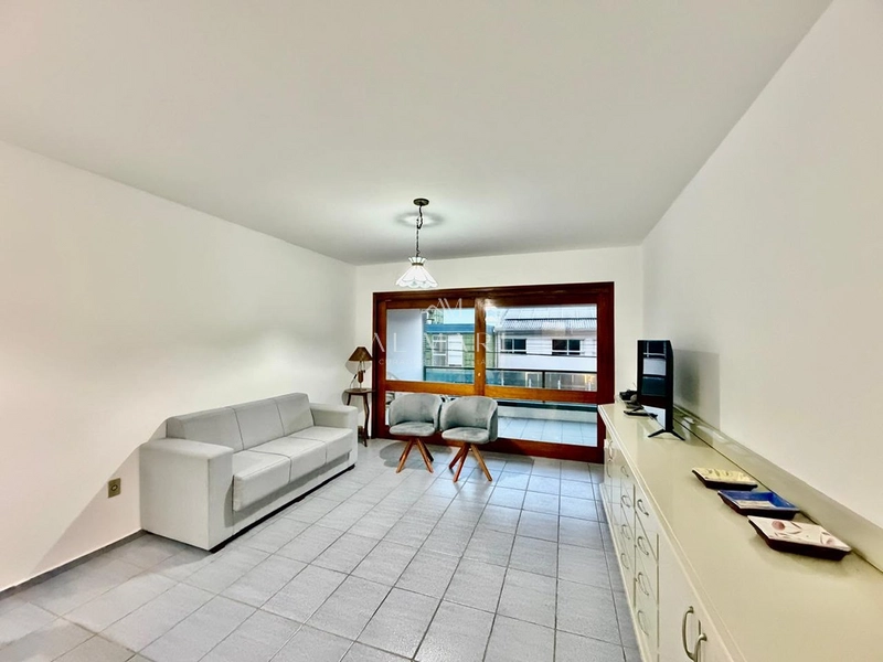 apartamento uma quadra do mar com três quartos sendo dois suítes e vaga de garagem : 15ª foto da galeria de imagens do imóvel