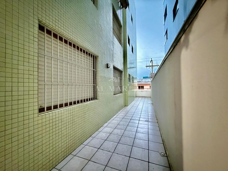 apartamento uma quadra do mar com três quartos sendo dois suítes e vaga de garagem : 5ª foto da galeria de imagens do imóvel