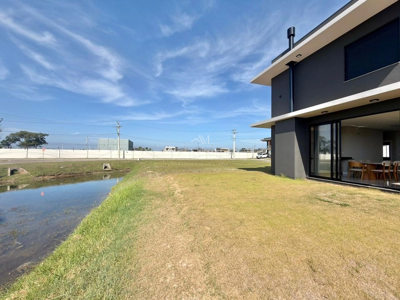 Casa beira lago: 7ª foto da galeria de imagens do imóvel