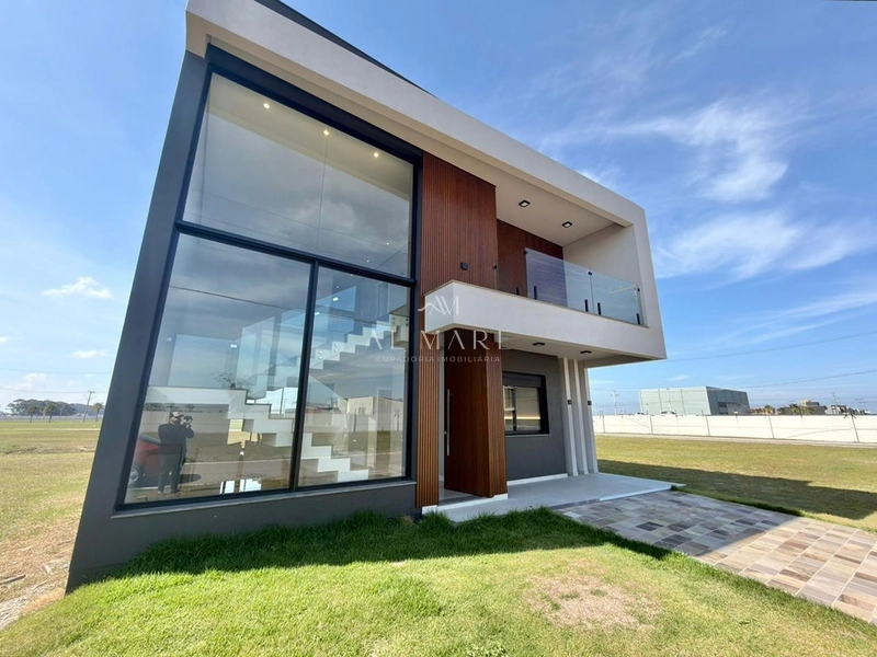 Casa beira lago: 1ª foto da galeria de imagens do imóvel