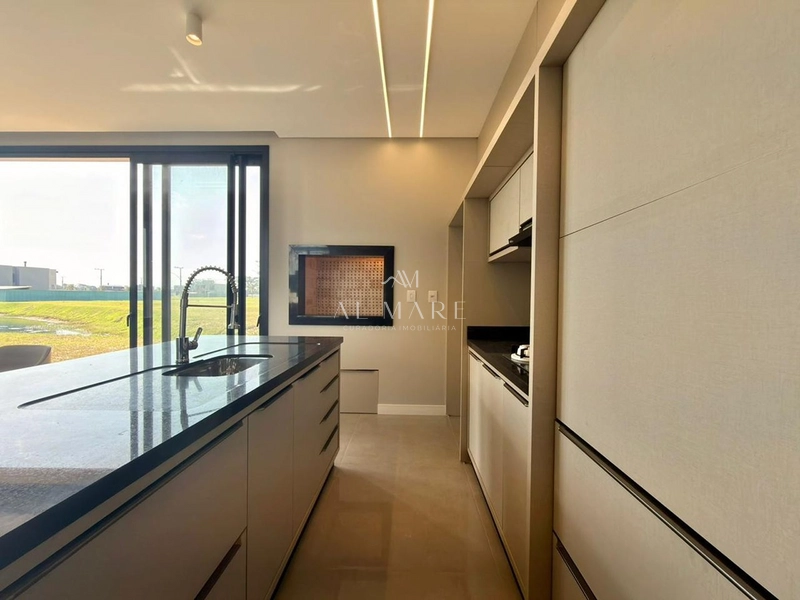 Casa beira lago: 18ª foto da galeria de imagens do imóvel