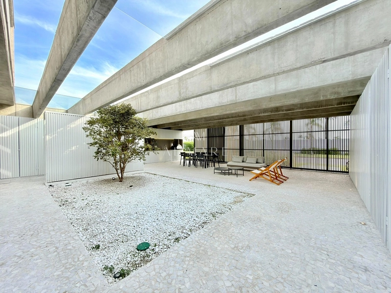 SOBRADO DE ALTO PADRÃO À VENDA EM XANGRI-LÁ! BEIRA-LAGO • 285 M² • MOBILIADO: 18ª foto da galeria de imagens do imóvel