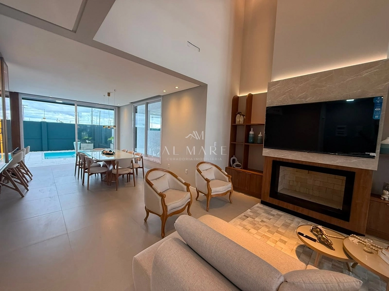 Casa em condomínio mobiliada e decorada com quatro suítes sendo uma térrea : 4ª foto da galeria de imagens do imóvel