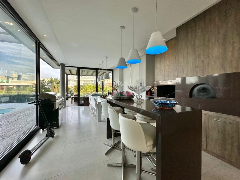 Sobrado 4 suites: 17ª foto da galeria de imagens do imóvel