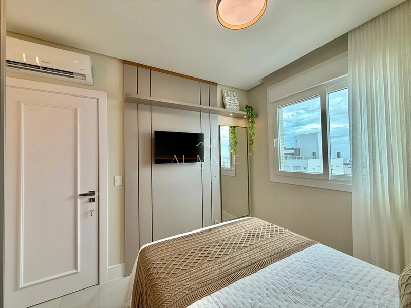APARTAMENTO DE 2 DORMITÓRIOS A DUAS QUADRAS DO MAR: 18ª foto da galeria de imagens do imóvel