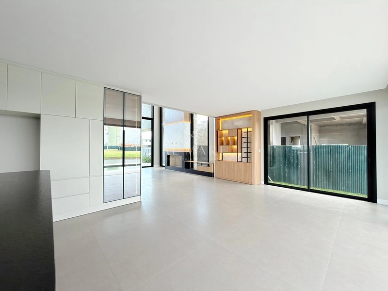 Sobrado beira lago: 6ª foto da galeria de imagens do imóvel