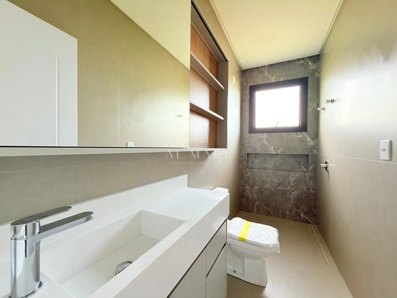 Sobrado beira lago: 30ª foto da galeria de imagens do imóvel