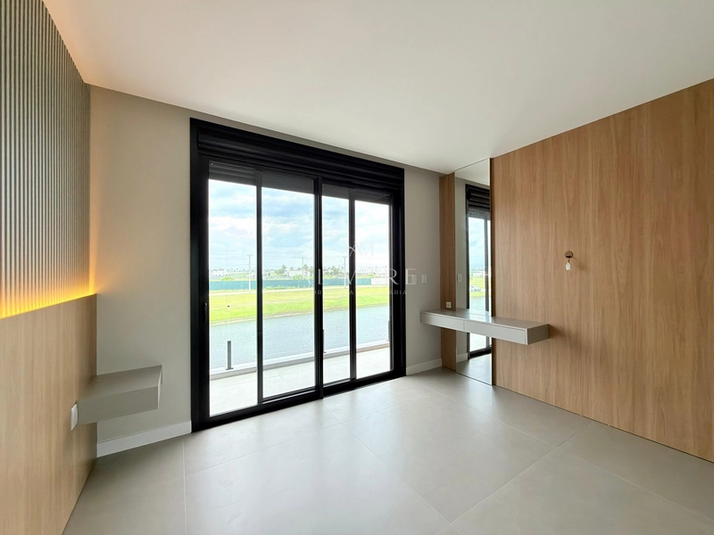 Sobrado beira lago: 21ª foto da galeria de imagens do imóvel