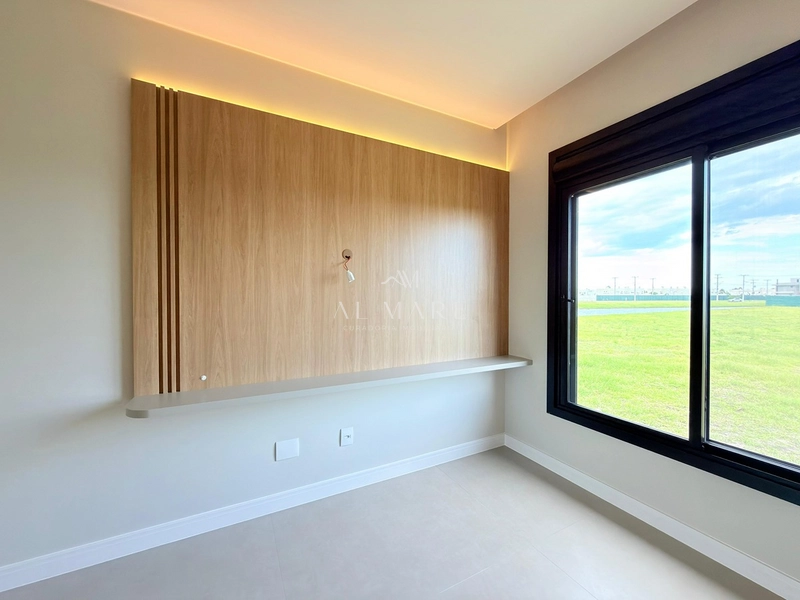 Sobrado beira lago: 28ª foto da galeria de imagens do imóvel