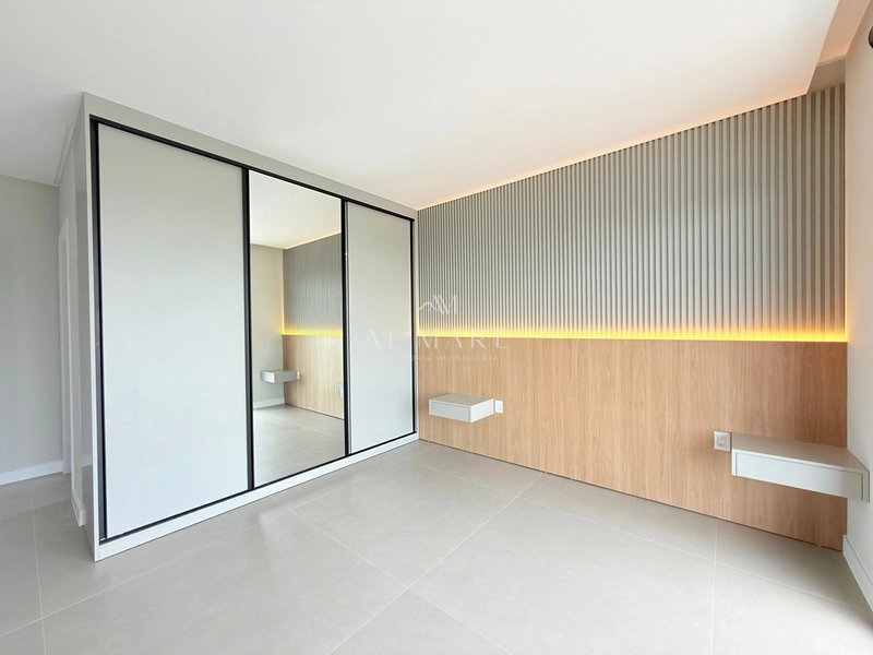 Sobrado beira lago: 20ª foto da galeria de imagens do imóvel