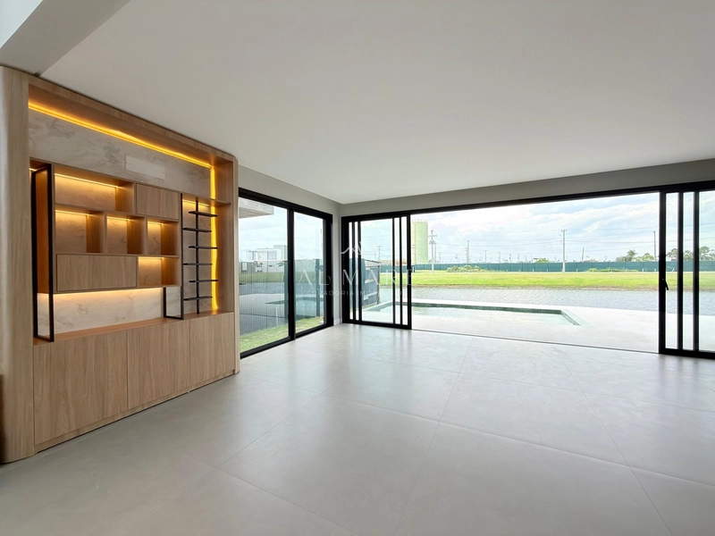 Sobrado beira lago: 14ª foto da galeria de imagens do imóvel