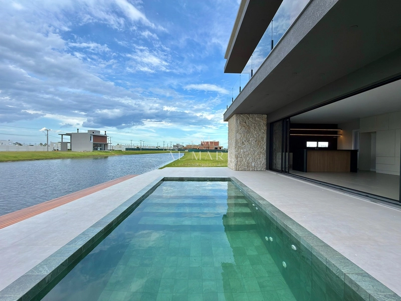 Sobrado beira lago: 9ª foto da galeria de imagens do imóvel