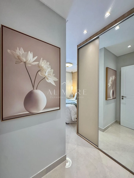 apartamento finamente mobiliado e decorado com dois dormitórios sendo uma suíte com vaga de garagem : 46ª foto da galeria de imagens do imóvel
