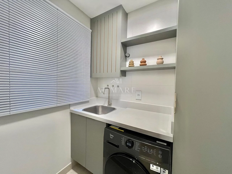 apartamento finamente mobiliado e decorado com dois dormitórios sendo uma suíte com vaga de garagem : 36ª foto da galeria de imagens do imóvel