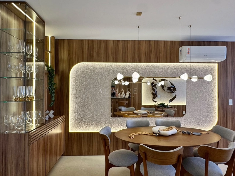 apartamento finamente mobiliado e decorado com dois dormitórios sendo uma suíte com vaga de garagem : 53ª foto da galeria de imagens do imóvel