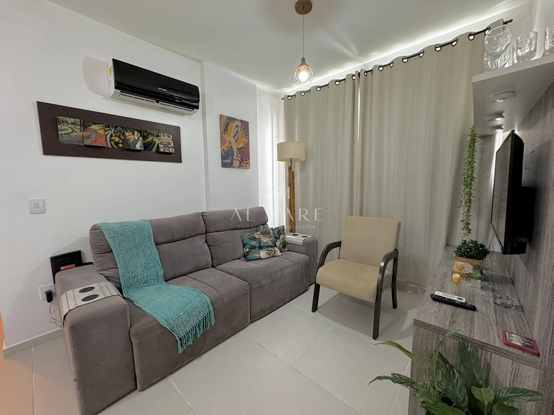 Apartamento com dois dormitorios, mobiliado apenas uma quadra do mar: 7ª foto da galeria de imagens do imóvel