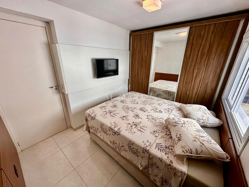 Apartamento uma quadra do mar : 4ª foto da galeria de imagens do imóvel