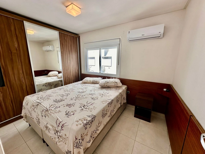 Apartamento uma quadra do mar : 7ª foto da galeria de imagens do imóvel