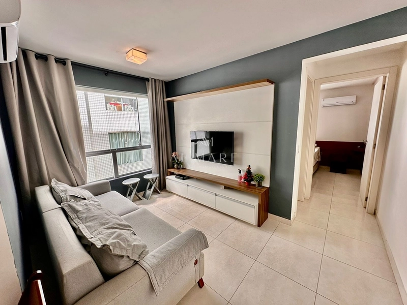 Apartamento uma quadra do mar : 1ª foto da galeria de imagens do imóvel