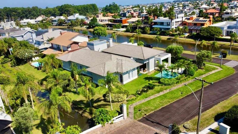 Belissima mansão em condominio: 7ª foto da galeria de imagens do imóvel