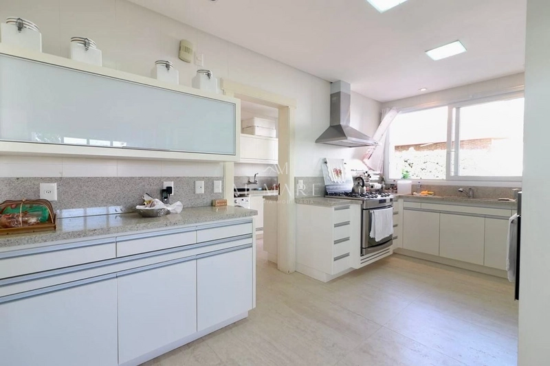 Belissima mansão em condominio: 12ª foto da galeria de imagens do imóvel