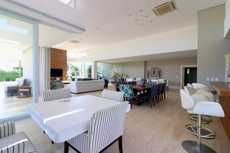 Belissima mansão em condominio: 6ª foto da galeria de imagens do imóvel