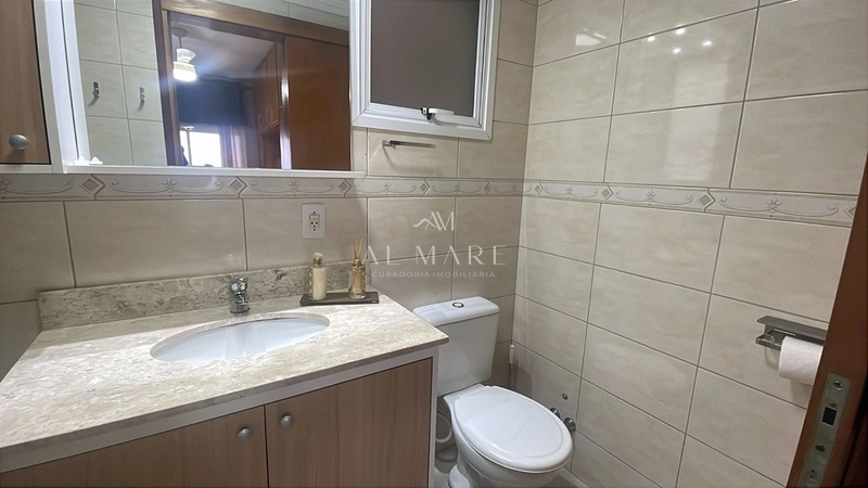 apartamento a uma quadra do mar com dois dormitórios sendo uma suíte e vaga de garagem: 12ª foto da galeria de imagens do imóvel