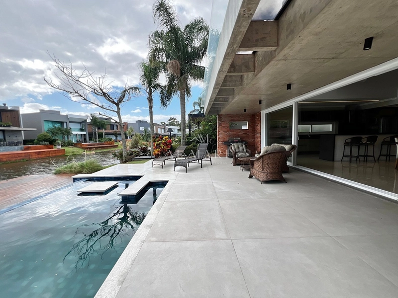 Casa alto padrão em condominio: 16ª foto da galeria de imagens do imóvel