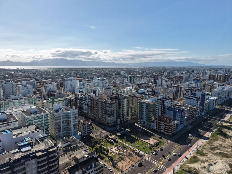 Cobertura com três suítes e duas vagas de garagem na Navegantes : 45ª foto da galeria de imagens do imóvel
