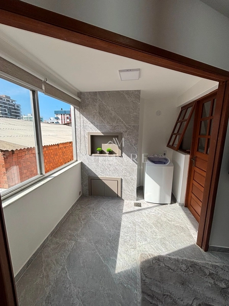 Apartamento de um dormitório com sacada com churrasqueira mobiliado : 8ª foto da galeria de imagens do imóvel