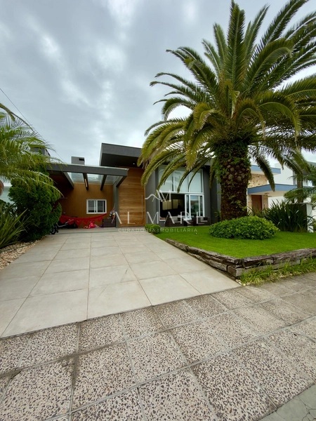 Casa terrea com 3 suites: 1ª foto da galeria de imagens do imóvel