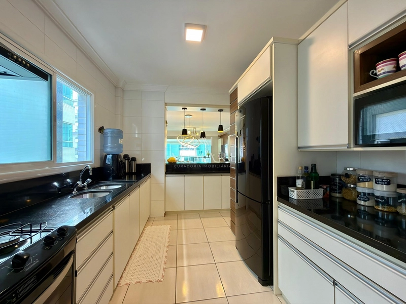 Apartamento alto padrão com vista mar: 6ª foto da galeria de imagens do imóvel