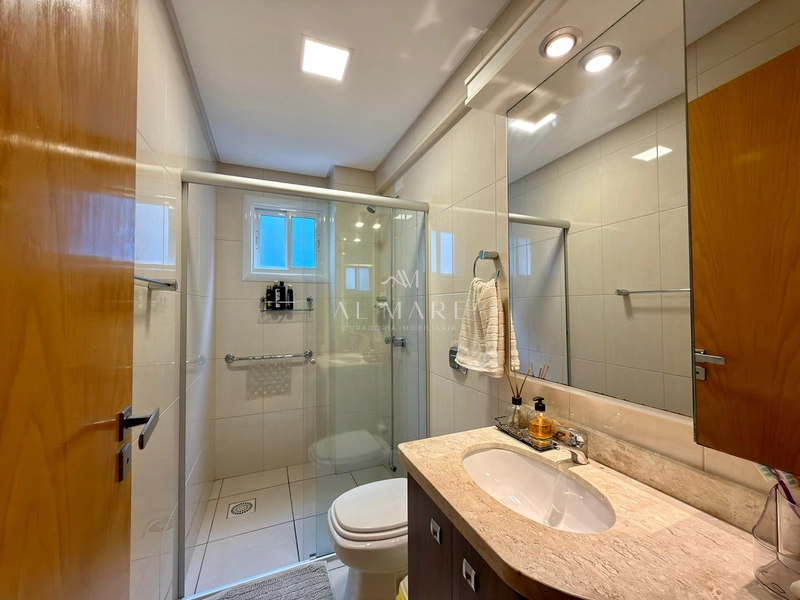 Apartamento alto padrão com vista mar: 19ª foto da galeria de imagens do imóvel