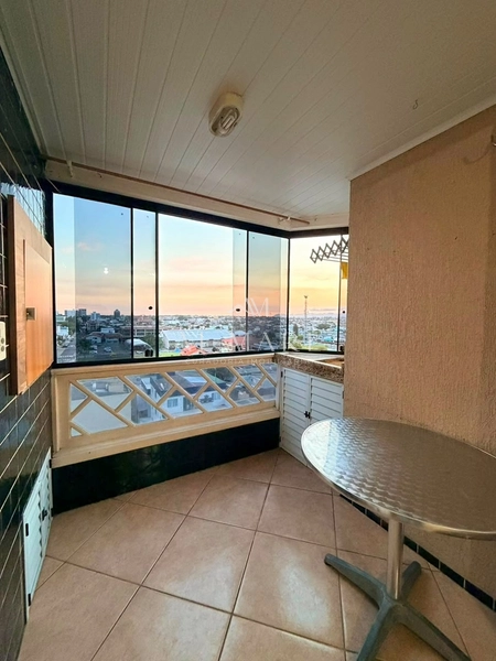 apartamento de um dormitório com vaga de garagem e mobiliado : 1ª foto da galeria de imagens do imóvel