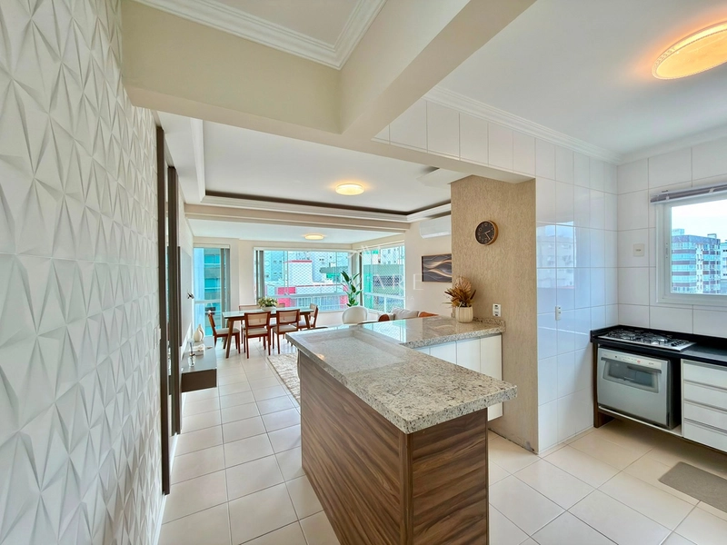 Apartamento três dormitórios e suíte com vaga de garagem : 3ª foto da galeria de imagens do imóvel
