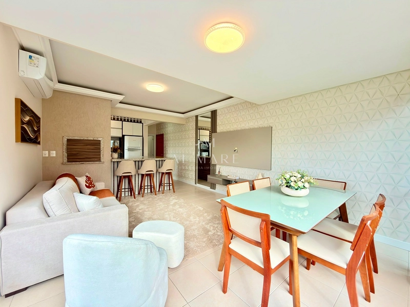 Apartamento três dormitórios e suíte com vaga de garagem : 1ª foto da galeria de imagens do imóvel