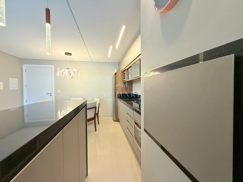APARTAMENTO À VENDA EM CAPÃO DA CANOA! ANDAR ALTO • mobiliado e decorado! 2 VAGAS • PRÓXIMO AO MAR: 14ª foto da galeria de imagens do imóvel
