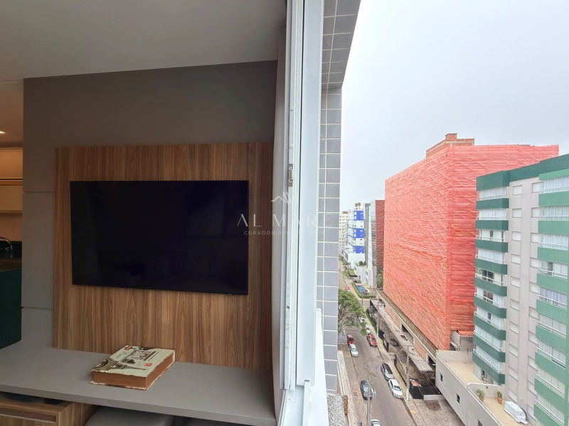 APARTAMENTO À VENDA EM CAPÃO DA CANOA! ANDAR ALTO • mobiliado e decorado! 2 VAGAS • PRÓXIMO AO MAR: 8ª foto da galeria de imagens do imóvel
