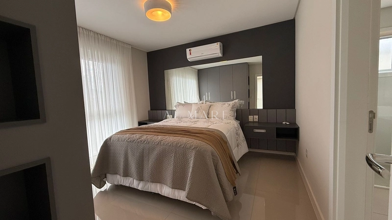 Casa em condomínio com quadro suítes: 26ª foto da galeria de imagens do imóvel