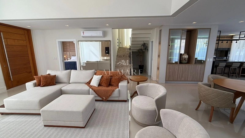 Casa em condomínio com quadro suítes: 14ª foto da galeria de imagens do imóvel