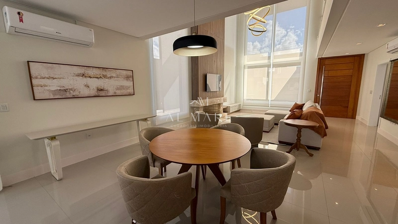 Casa em condomínio com quadro suítes: 11ª foto da galeria de imagens do imóvel