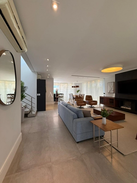 Sobrado Beira Lago: 32ª foto da galeria de imagens do imóvel