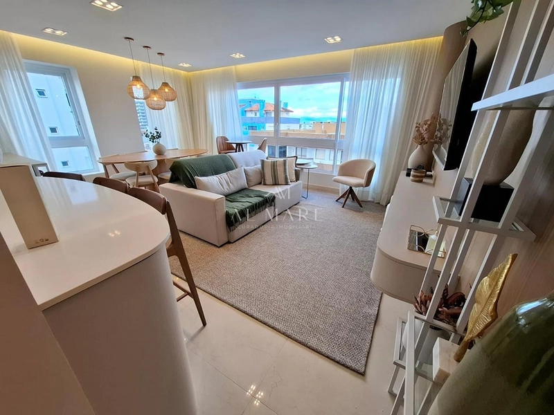 Apartamento 3 dormitorios finamente mobiliado e decorado: 6ª foto da galeria de imagens do imóvel