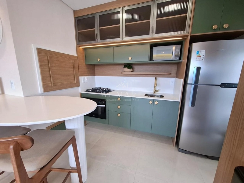 Apartamento 3 dormitorios finamente mobiliado e decorado: 10ª foto da galeria de imagens do imóvel