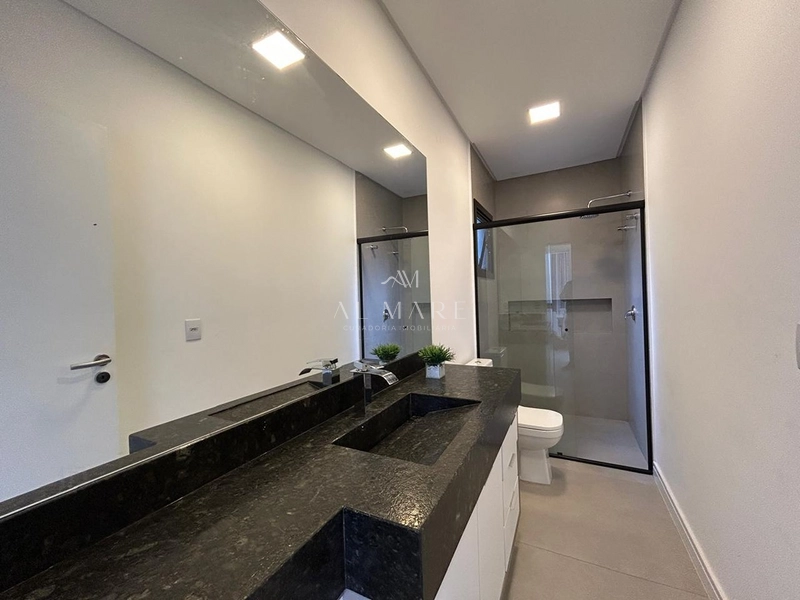 Casa Terrea de esquina: 13ª foto da galeria de imagens do imóvel